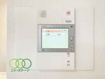  �C���^�[�z��