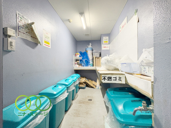  �S�~�X�e�[�V����