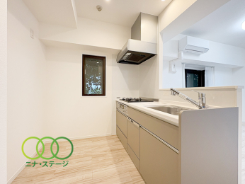  ���L�b�`����
�H��@�E�򐅋@�\�t��