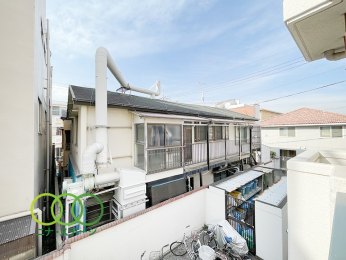  �����]��
�������o���R�j�[����̒��]