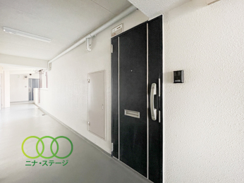  �����ց�