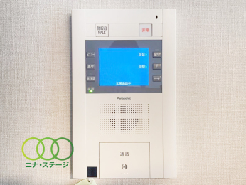  �I�[�g���b�N�C���^�[�t�H��