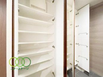  �V���[�Y�{�b�N�X