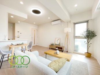  �����r���O��
�k���Ɠ쐼�̂Q�ʍ̌��Ŗ��邢���r���O�ł�