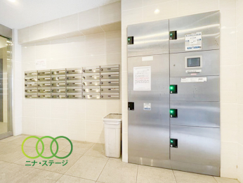  ��z�{�b�N�X�E���[���{�b�N�X