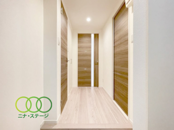  �����ց�