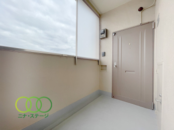  �����փh�A��