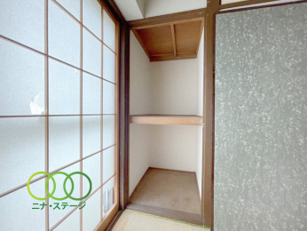  �����[��