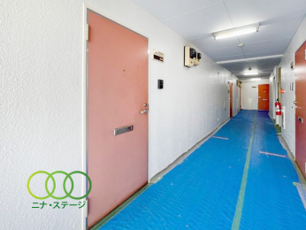  �����ց�