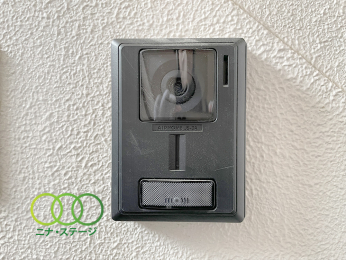  ���s�u���j�^�[�z����