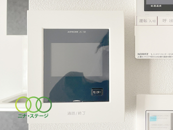  ���������j�^�[�z����