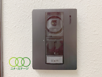  ���s�u���j�^�[�z����