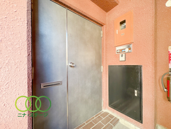  �����ց�