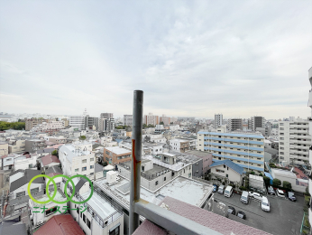  �����]��
�������o���R�j�[����̒��]