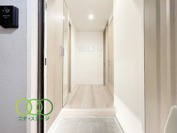  �����ց�