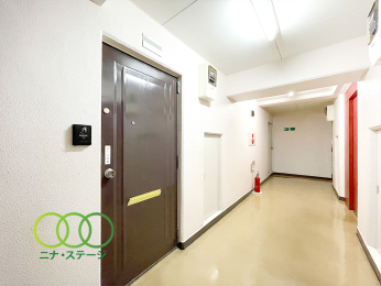  �����ց�