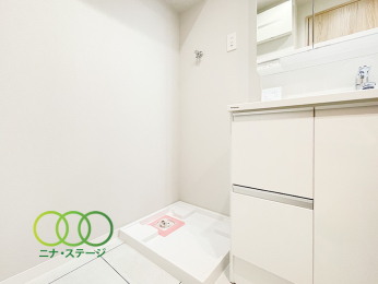  ��������@�u��