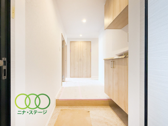  �����ց�