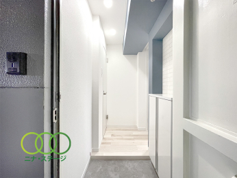  �����ց�