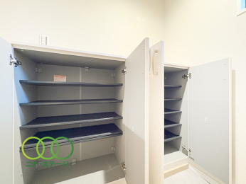  �V���[�Y�{�b�N�X