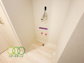  ���p�E�_�[���[����
���ʑ�A�R���ݒu�\��