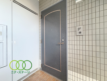  �����փh�A��