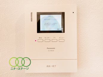  TV���j�^�[�t���C���^�[�t�H��