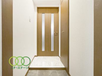  �����ց�