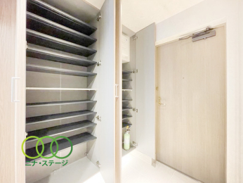  �V���[�Y�{�b�N�X