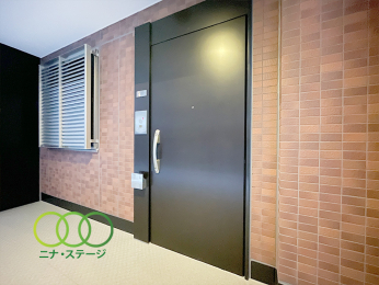  �����ց�