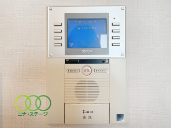  �C���^�[�z��