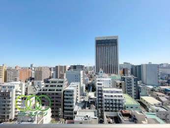  �����]��
�������o���R�j�[����̒��]