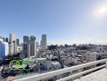  �����]��
�쓌�����o���R�j�[����̒��]