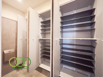  ���V���[�Y�{�b�N�X��