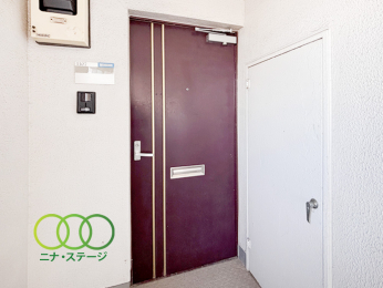  �����ց�