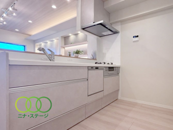  ���L�b�`����
�H��@�E�򐅋@�\�t��