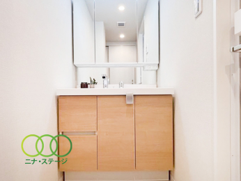  �����ʑ䁜