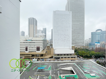  �����]��
�k�������o���R�j�[����̒��]