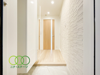  �����ց�