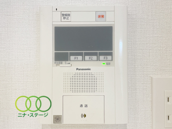  �I�[�g���b�N�C���^�[�t�H��