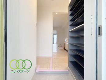  �����ց�