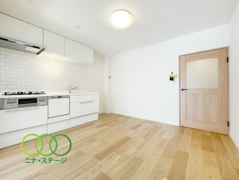  ���_�C�j���O�L�b�`����
��V�D�U��