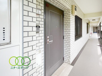  �����ց�