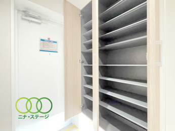  �V���[�Y�{�b�N�X