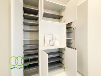  �V���[�Y�{�b�N�X