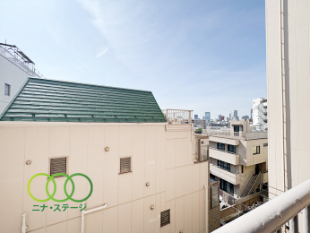  �����]��
�쓌�����o���R�j�[����̒��]