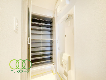  ���V���[�Y�{�b�N�X��