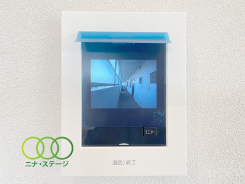  TV���j�^�[�C���^�[�z��