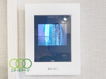  TV���j�^�[�t���C���^�[�t�H��