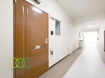  �����ց�